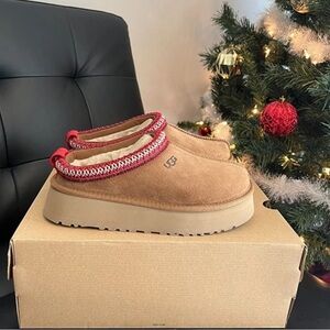 UGG Tasman II Women’s Tan and Red Platform Shoes